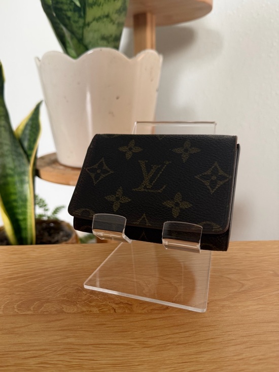 Louis Vuitton Other - Louis Vuitton Bifold Leather Cardholder/Wallet *Rare Item*